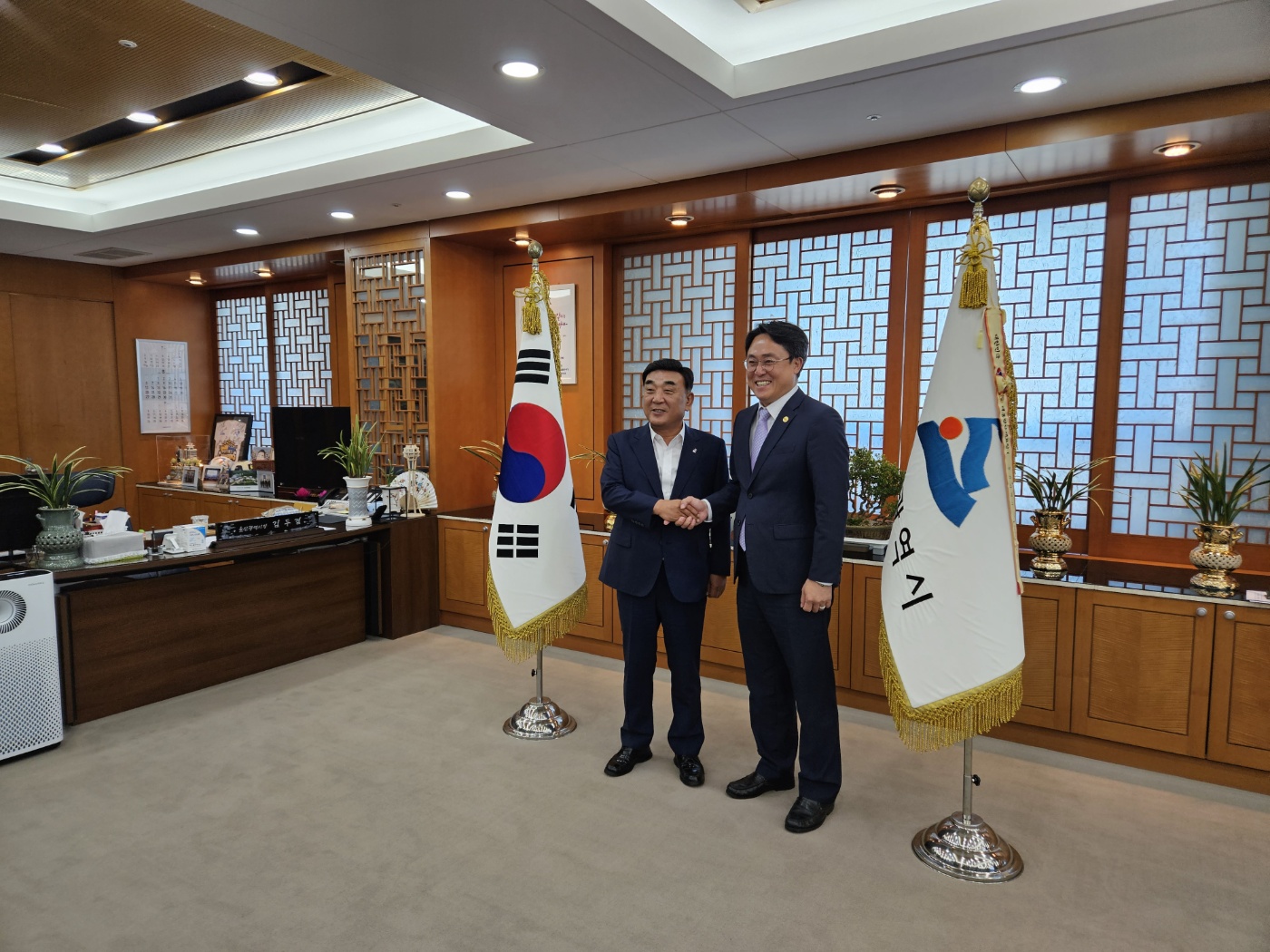 Kang Do-hyung, director of KIOST, visits Ulsan Metropolitan City Hall_image0